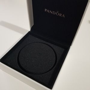 Pandora bangle box